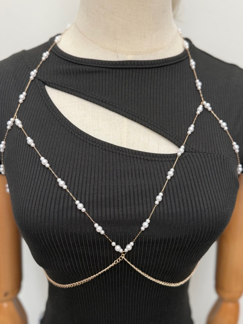 Pearl Body Chain Gold Beaded Body Jewelry Y2K Layered Chest Chain Adjustable - Picture 3 of 7